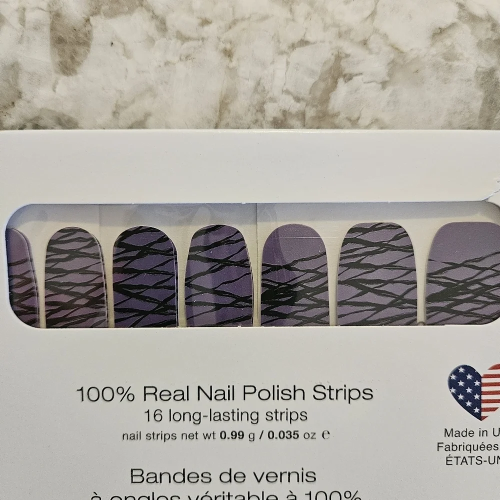 Color Street Nail Strips - Retired - Put It To Rest (Purple & Black)